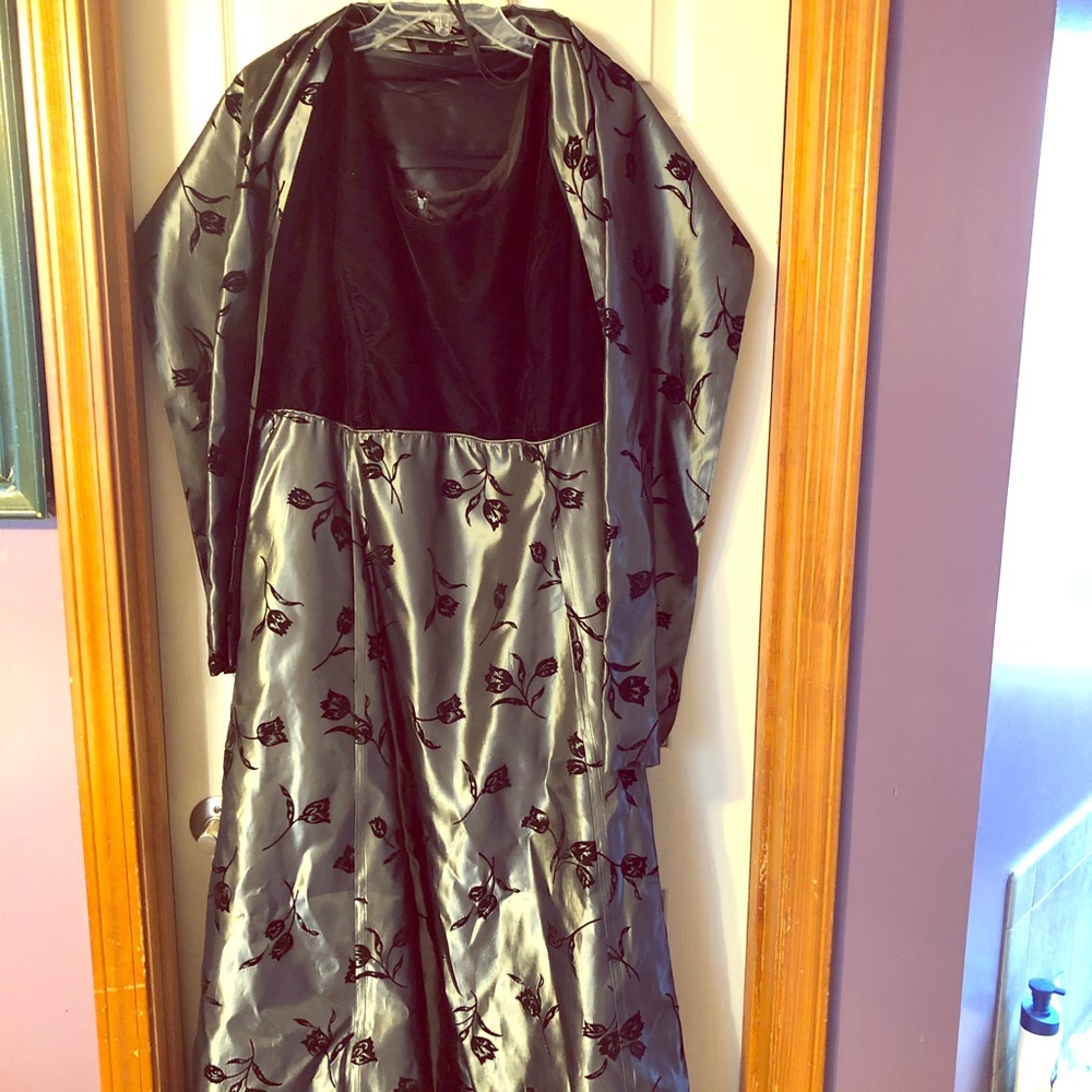 Onyx Nite Wendye Chaitin Prom Dress